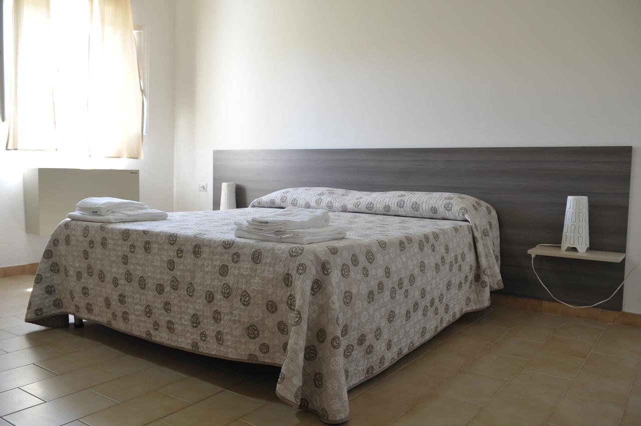 Albergo " Il Gattopardo" Di Esposito Carmela & C Sas Sant'Arcangelo  Bagian luar foto